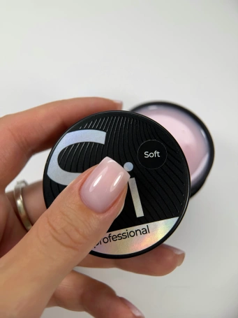 Гель Si «SOFT» для наращивания и моделирования ногтей